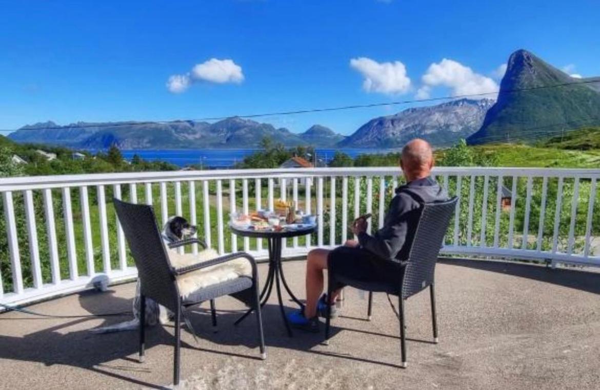 Senja Living Aparthotel Stonglandseidet Exterior foto